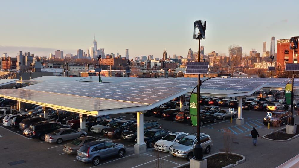 https://producthabits.com/wp-content/uploads/2018/08/whole-foods-brooklyn-wind-energy-solar-panels.jpg